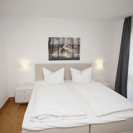 Strandnah Mit Terrasse, Gratis Nutzung Vom Ahoi Erlebnisbad Und Sauna In Sellin - Strandhaus Moenchgut Fewo06 Lobbe Luaran gambar