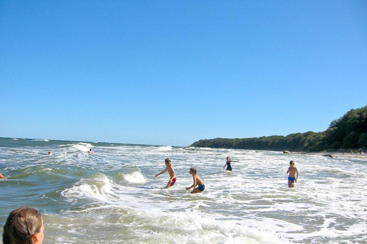Strandnah Mit Terrasse, Gratis Nutzung Vom Ahoi Erlebnisbad Und Sauna In Sellin - Strandhaus Moenchgut Fewo06 Lobbe Luaran gambar