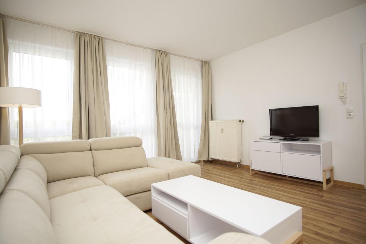 Strandnah Mit Terrasse, Gratis Nutzung Vom Ahoi Erlebnisbad Und Sauna In Sellin - Strandhaus Moenchgut Fewo06 Lobbe Luaran gambar