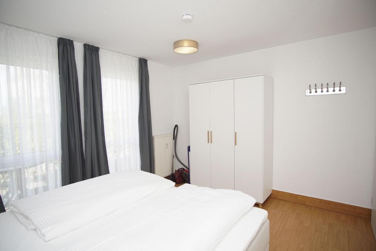 Strandnah Mit Terrasse, Gratis Nutzung Vom Ahoi Erlebnisbad Und Sauna In Sellin - Strandhaus Moenchgut Fewo06 Lobbe Luaran gambar